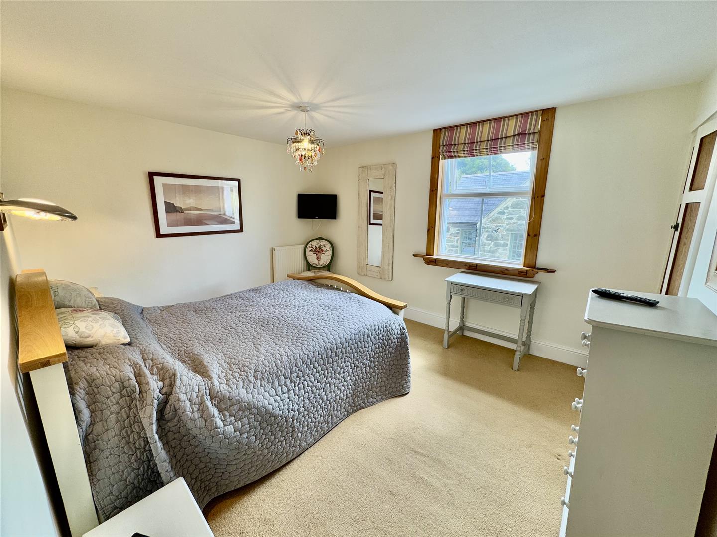 29-31 Castle Street, Criccieth